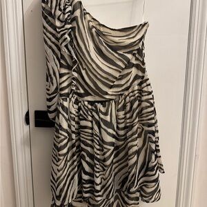 Express by Rachel Zoe Print One-Shoulder Dress